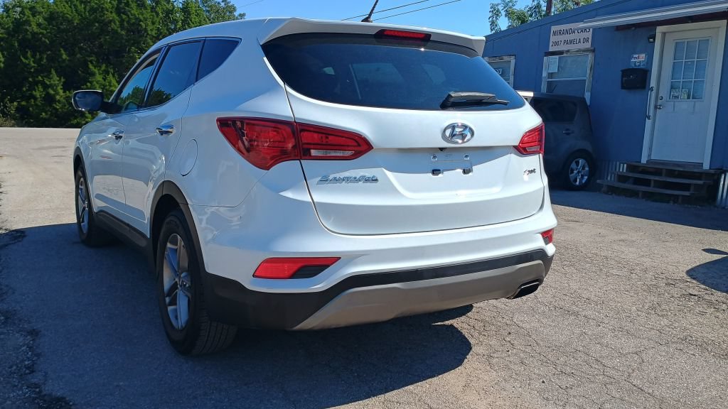 Used 2018 Hyundai Santa Fe Sport FWD image 2