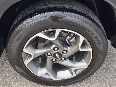 Used 2024 Chevrolet Trax LT w/ Driver Confidence Package FWD image 11