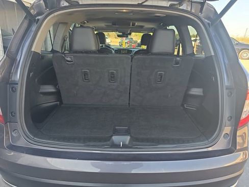 Used 2019 Honda Pilot Touring image 13