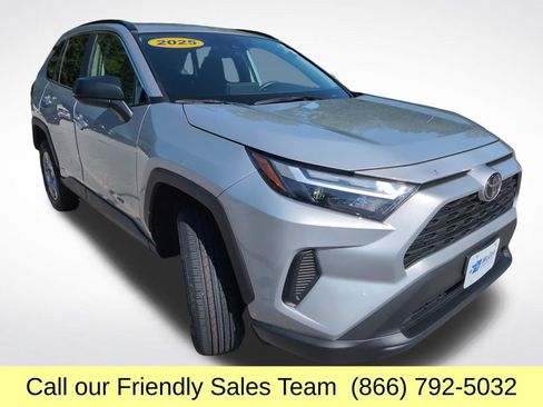 Certified 2025 Toyota RAV4 LE AWD/4WD image 8