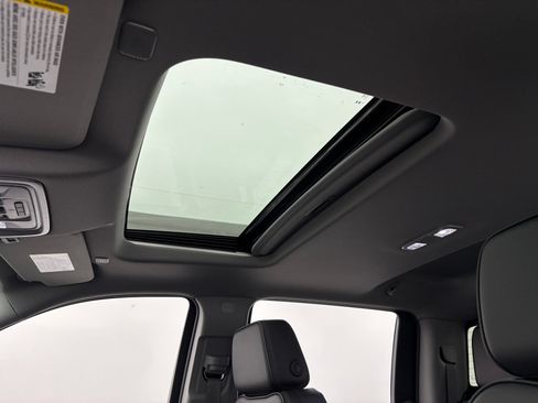 New 2026 GMC Sierra 1500 Denali AWD/4WD image 5
