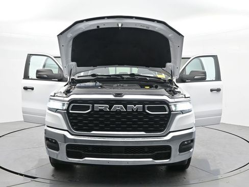 Used 2025 RAM 1500 Big Horn AWD/4WD image 39