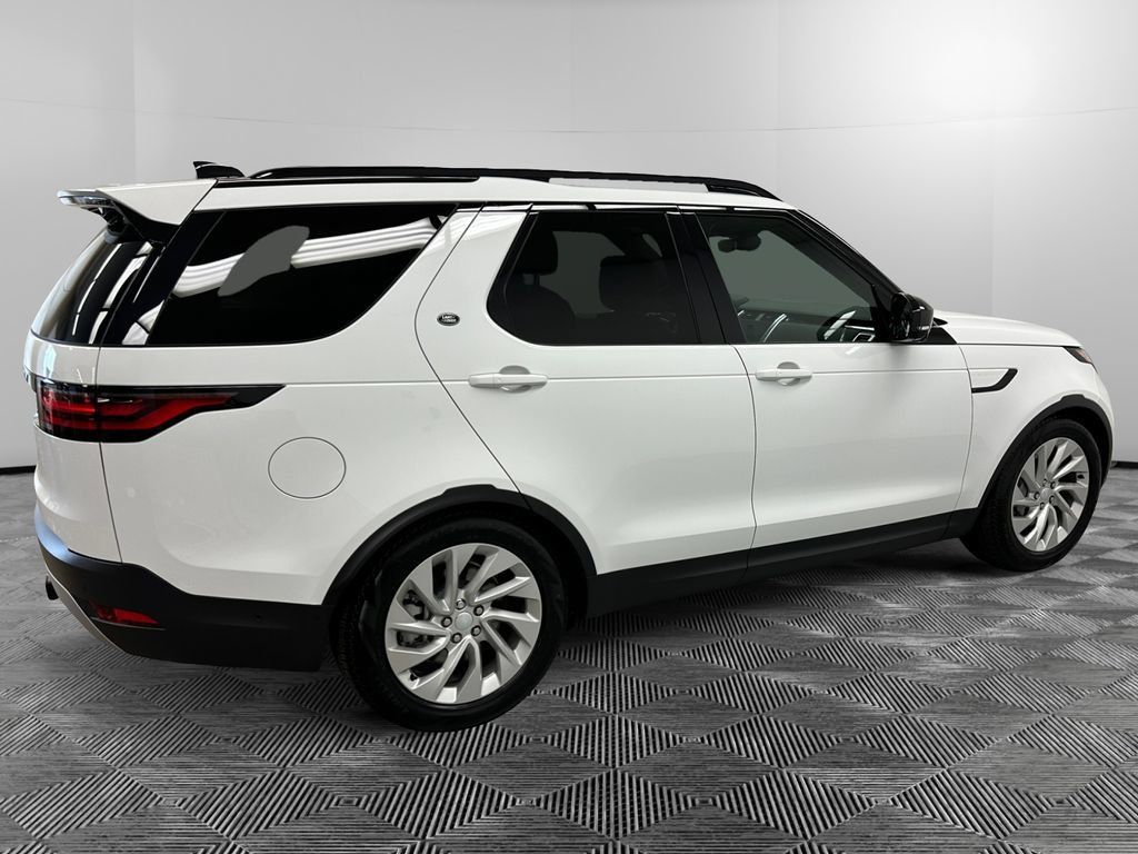 Used 2026 Land Rover Discovery S AWD/4WD image 6