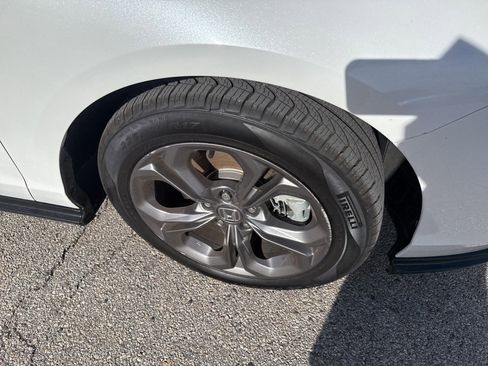 Used 2023 Honda Accord EX-L image 4