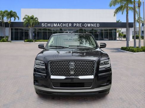 Used 2024 Lincoln Navigator L Reserve AWD/4WD image 2