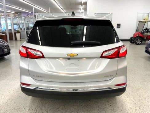 Used 2021 Chevrolet Equinox LT w/ Driver Convenience Package image 6
