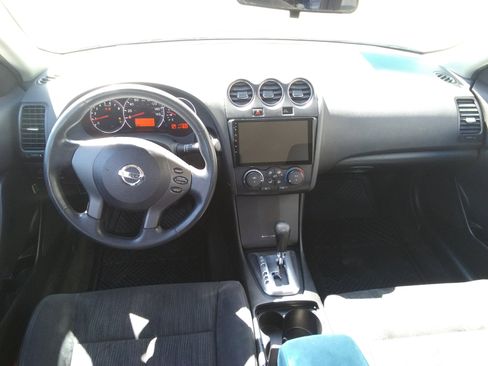 Used 2012 Nissan Altima 2.5 S FWD image 10