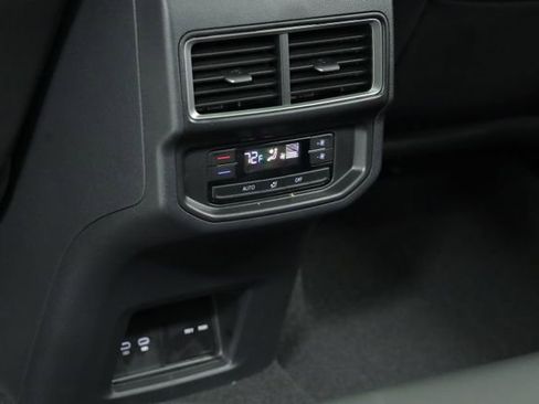 New 2026 Volkswagen Atlas SE FWD image 34