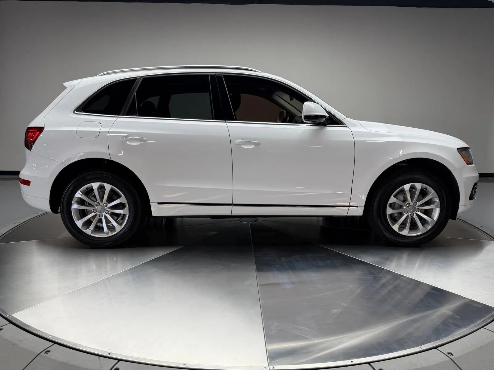 Used 2016 Audi Q5 2.0T Premium AWD/4WD image 6