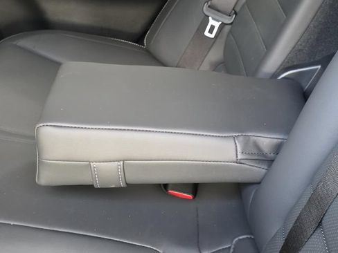 Certified 2025 Lexus IS 350 F Sport RWD image 10
