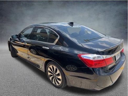 Used 2014 Honda Accord Touring image 3