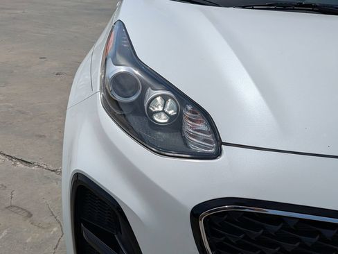Certified 2021 Kia Sportage LX FWD image 18