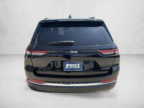 Used 2022 Jeep Grand Cherokee Limited RWD image 30