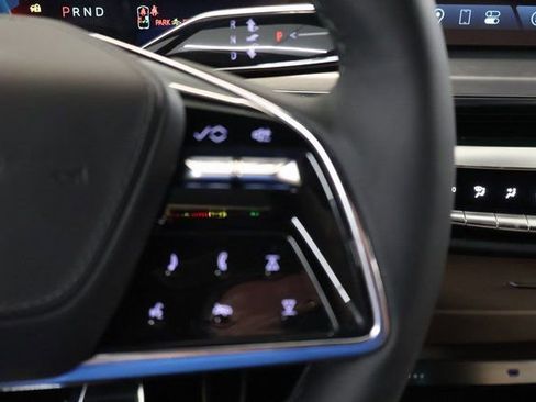 New 2026 Cadillac Lyriq V image 15