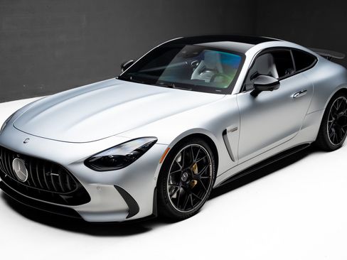 Used 2025 Mercedes-Benz AMG GT 63 image 5