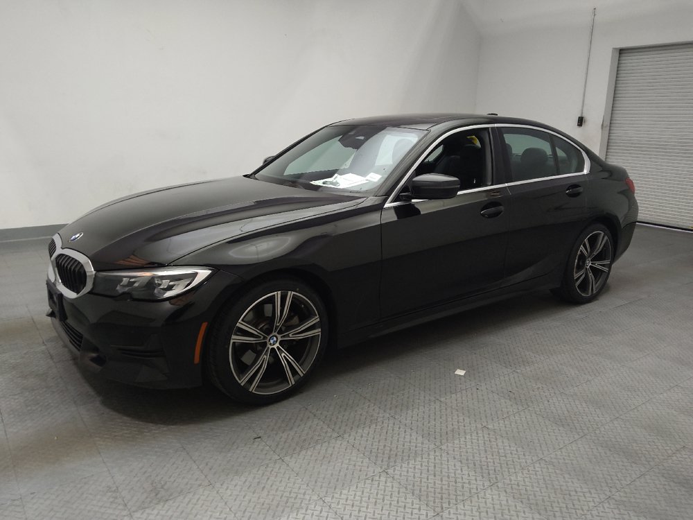 Used 2020 BMW 330i Sedan w/ Driving Assistance Package RWD image 2