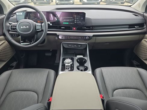 New 2026 Kia Carnival EX FWD image 12