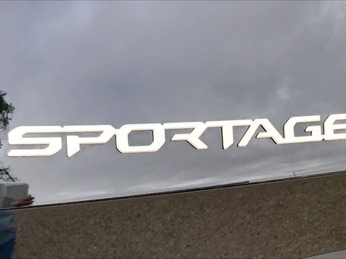 Certified 2026 Kia Sportage EX w/ EX Panorama Roof Package FWD image 20