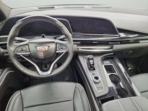 Used 2024 Cadillac Escalade Sport w/ Touring Package image 11