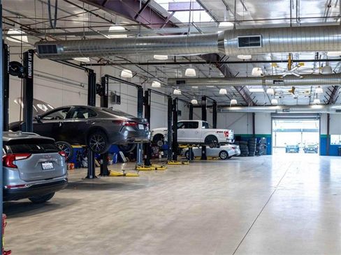 Used 2023 Toyota Camry XSE image 40