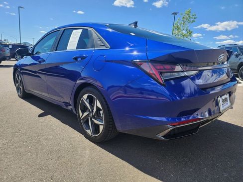 Used 2022 Hyundai Elantra Limited image 6