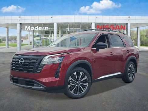 New 2026 Nissan Pathfinder Platinum FWD image 1