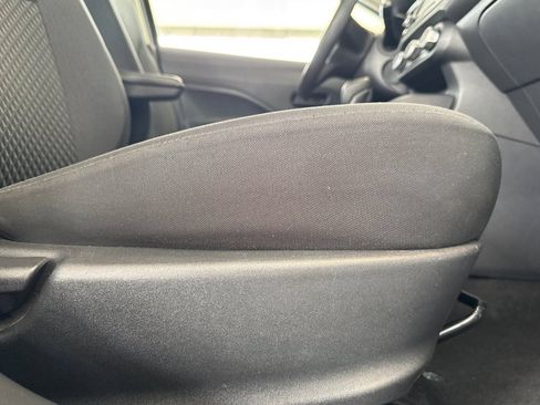 Used 2020 Nissan Versa S FWD image 22
