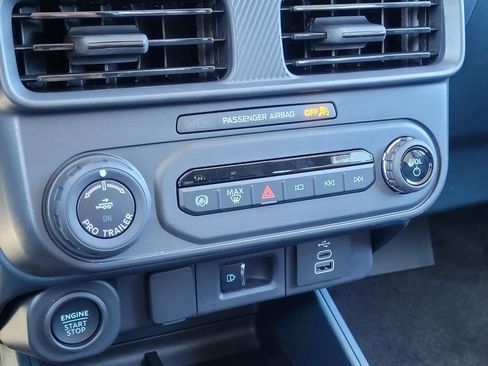 New 2026 Ford Maverick Lariat w/ Black Appearance Package AWD/4WD image 54