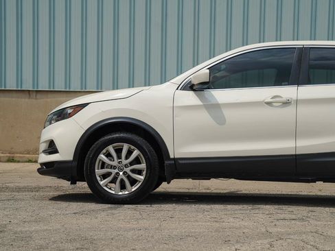 Used 2021 Nissan Rogue Sport S FWD image 11