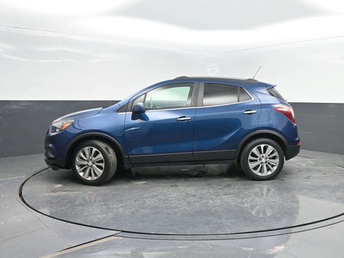 Used 2020 Buick Encore Preferred FWD image 1