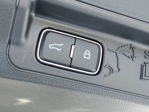 New 2026 Ford Explorer Active w/ Active Comfort Package image 33