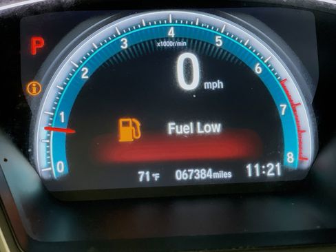 Used 2017 Honda Civic Touring image 8