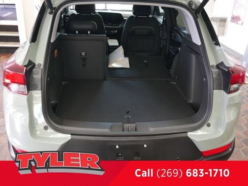 New 2026 Chevrolet TrailBlazer LT w/ Convenience Package AWD/4WD image 14