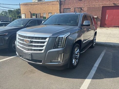 Used 2020 Cadillac Escalade Luxury w/ LPO, Radiant Package AWD/4WD image 1