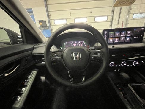 New 2025 Honda Accord EX-L image 29