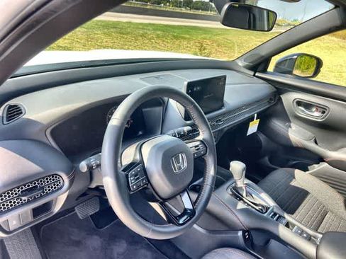 Used 2026 Honda HR-V Sport image 15