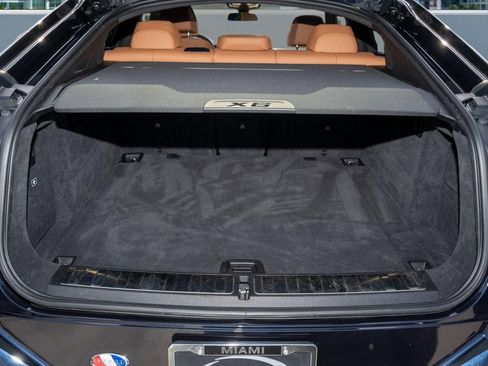 Used 2025 BMW X6 xDrive40i AWD/4WD image 9