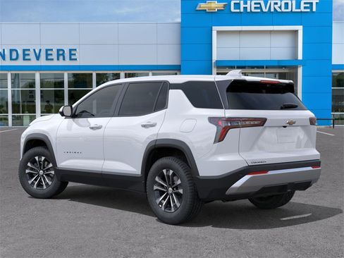 New 2026 Chevrolet Equinox LT image 3