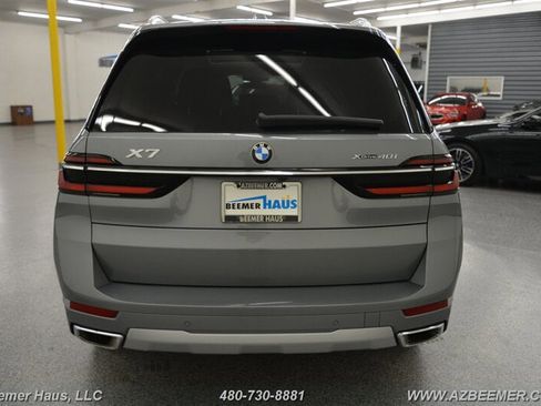 Used 2025 BMW X7 xDrive40i image 10