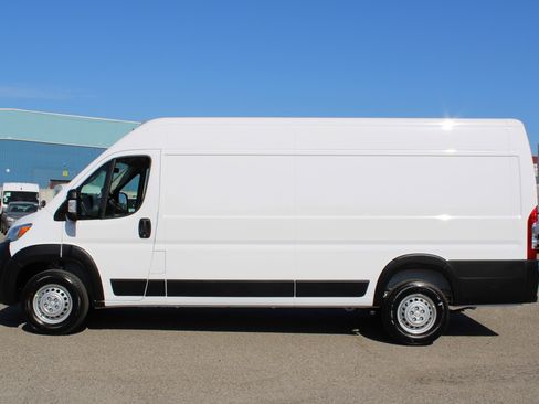 New 2026 RAM ProMaster 3500 w/ Convenience Group image 7
