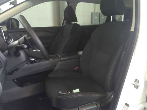 Used 2024 Nissan Rogue S FWD image 6