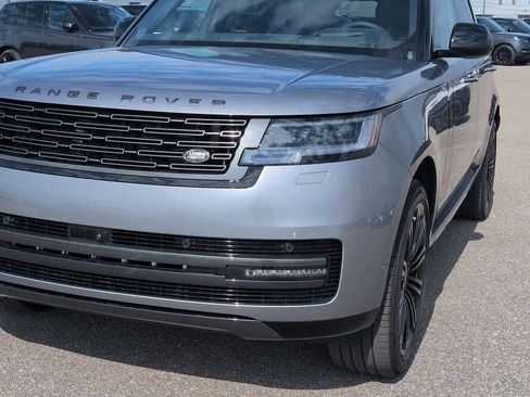 New 2026 Land Rover Range Rover Long Wheelbase SE AWD/4WD image 10