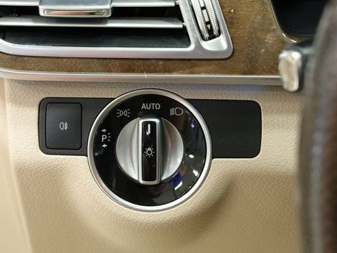 Used 2015 Mercedes-Benz E 350 Sedan image 29