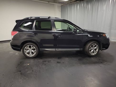 Used 2017 Subaru Forester 2.5i Touring image 10