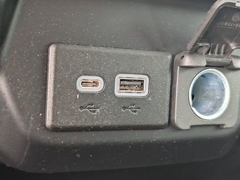 Certified 2022 Chevrolet Silverado 1500 LT image 19