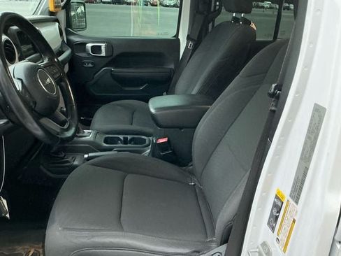 Used 2020 Jeep Wrangler Unlimited Sport AWD/4WD image 5