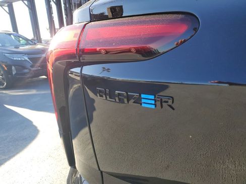 Used 2026 Chevrolet Blazer EV RS image 7