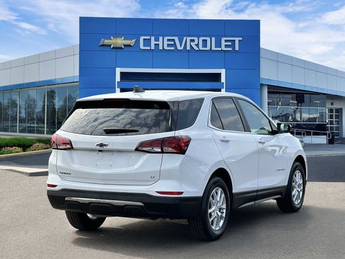 Certified 2024 Chevrolet Equinox LT w/ LPO, Floor Liner Package FWD image 4