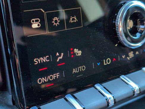 Certified 2026 GMC Acadia Elevation image 17