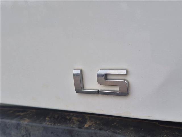 Used 2013 Chevrolet Silverado 3500 W/T AWD/4WD image 10